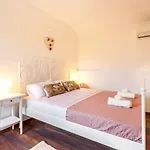 Casa Di Oliva-house With Heated Pool & Jacuzzi In Trilj, Croatia 빌라 *