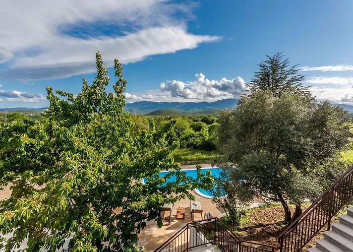 Casa Di Oliva-house With Heated Pool & Jacuzzi In Trilj, Croatia Villa