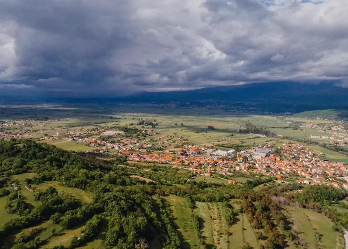 Casa Di Oliva-house With Heated Pool & Jacuzzi In Trilj, Croatia Villa *