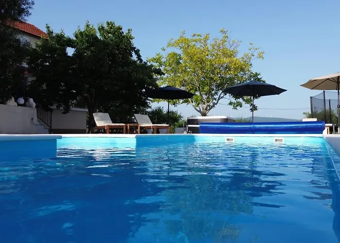 Casa Di Oliva-house With Heated Pool & Jacuzzi In Trilj, Croatia *